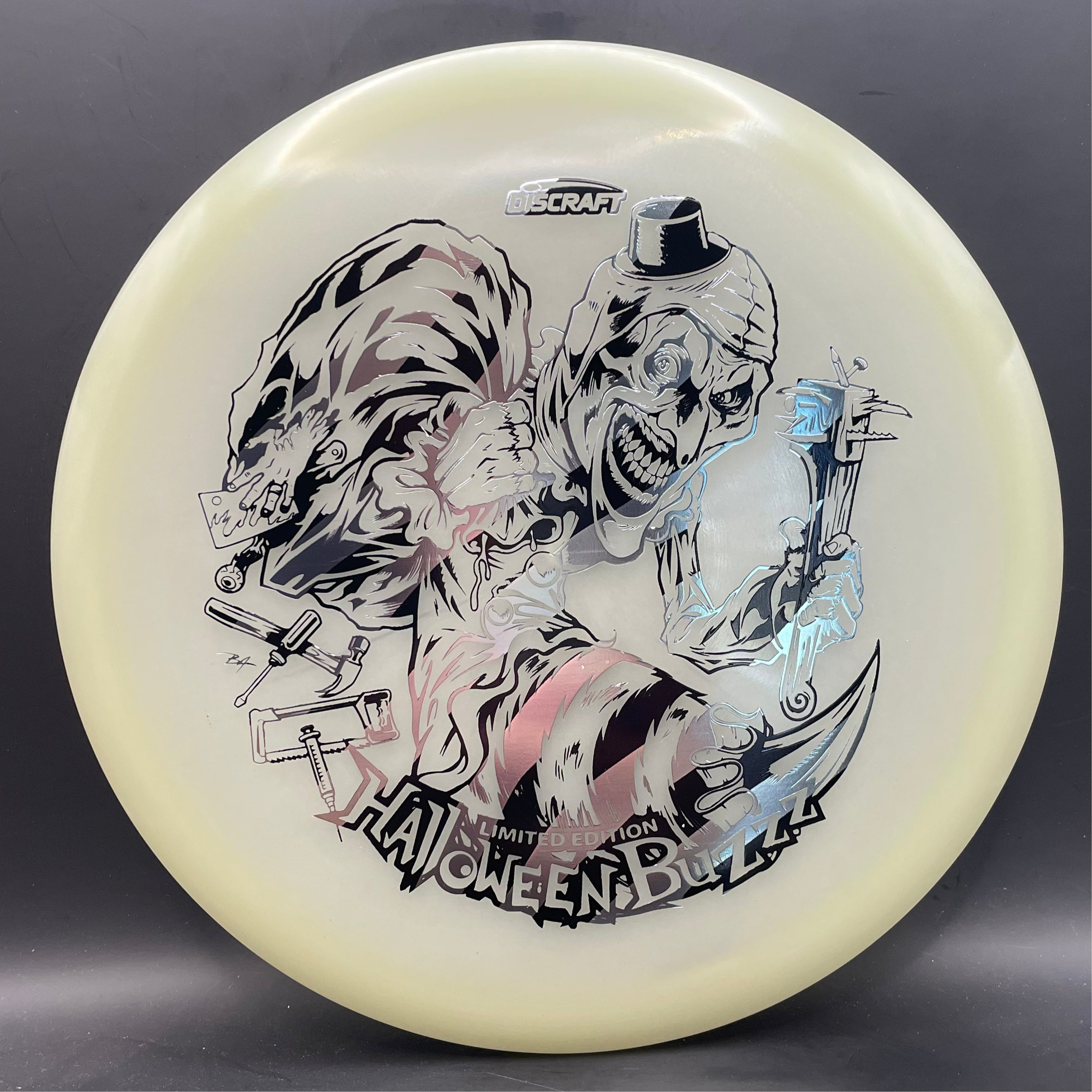 Discraft Buzzz - 2025 Halloween Mega Glo